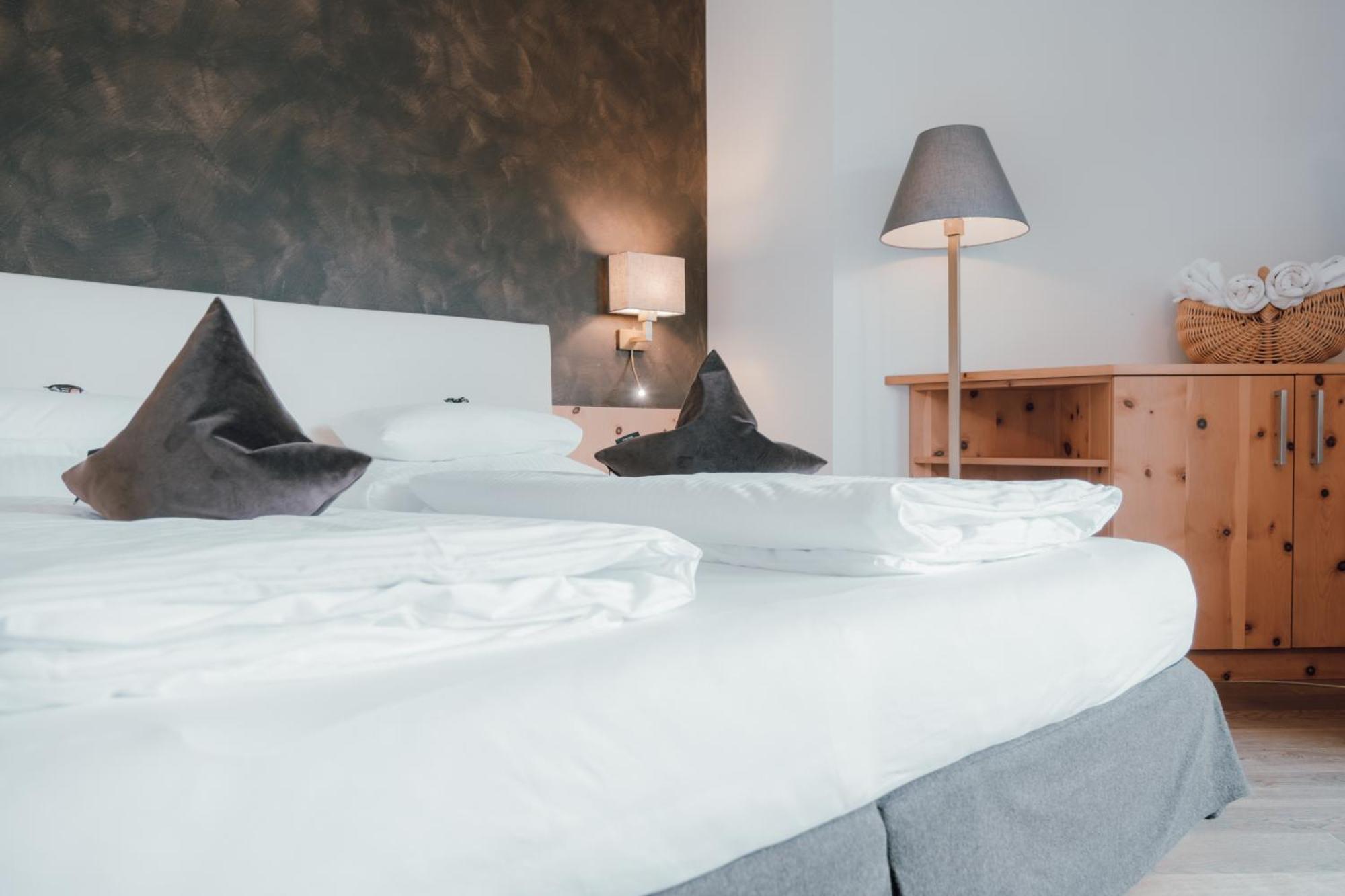 Residence Hotel Alpinum カンポ・トゥーレス エクステリア 写真