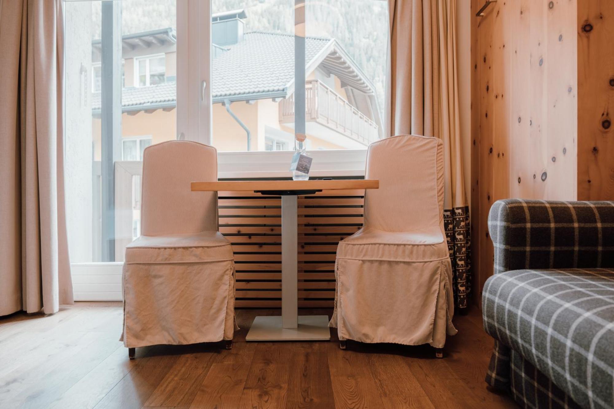 Residence Hotel Alpinum カンポ・トゥーレス エクステリア 写真