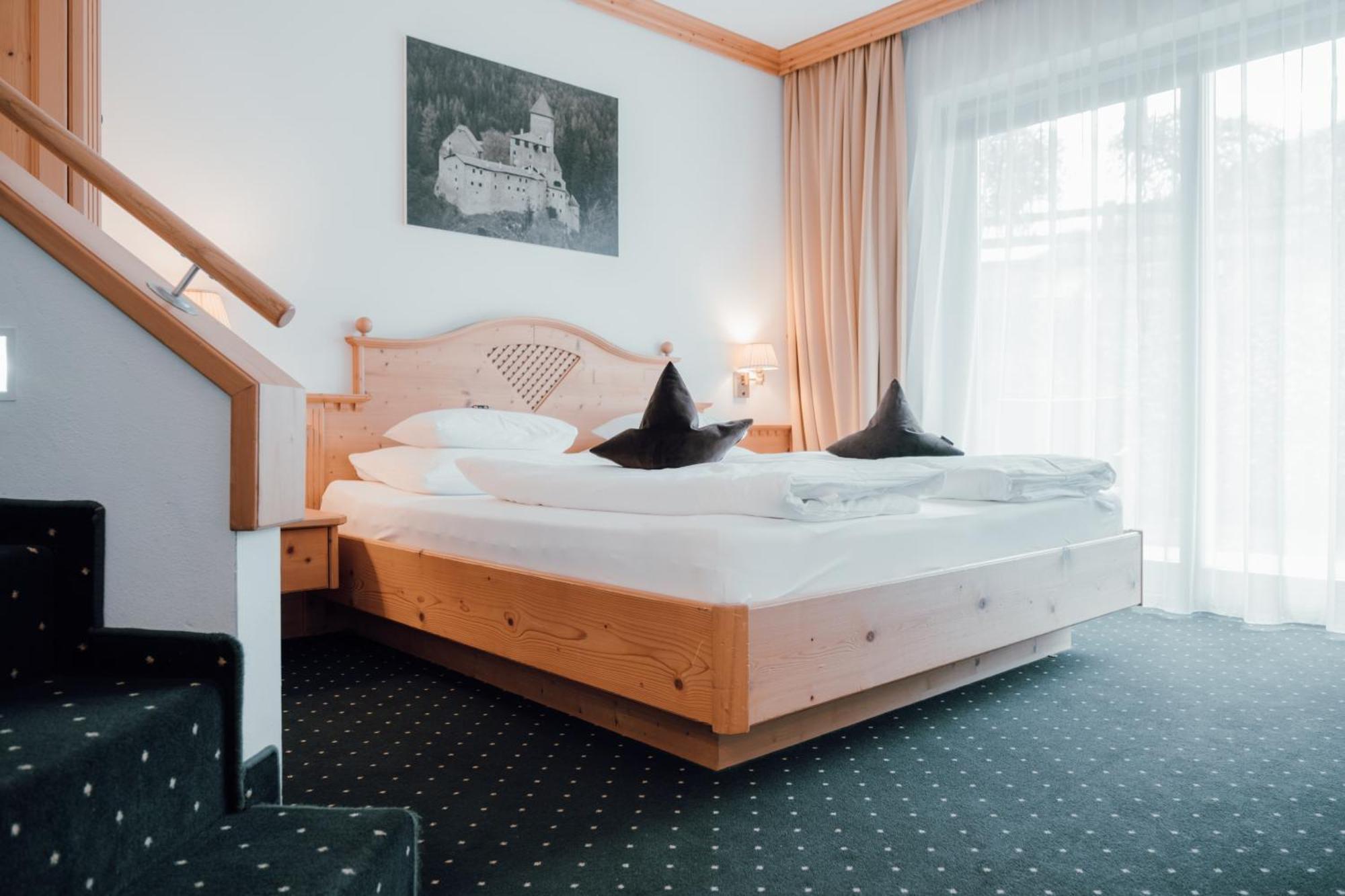 Residence Hotel Alpinum カンポ・トゥーレス エクステリア 写真