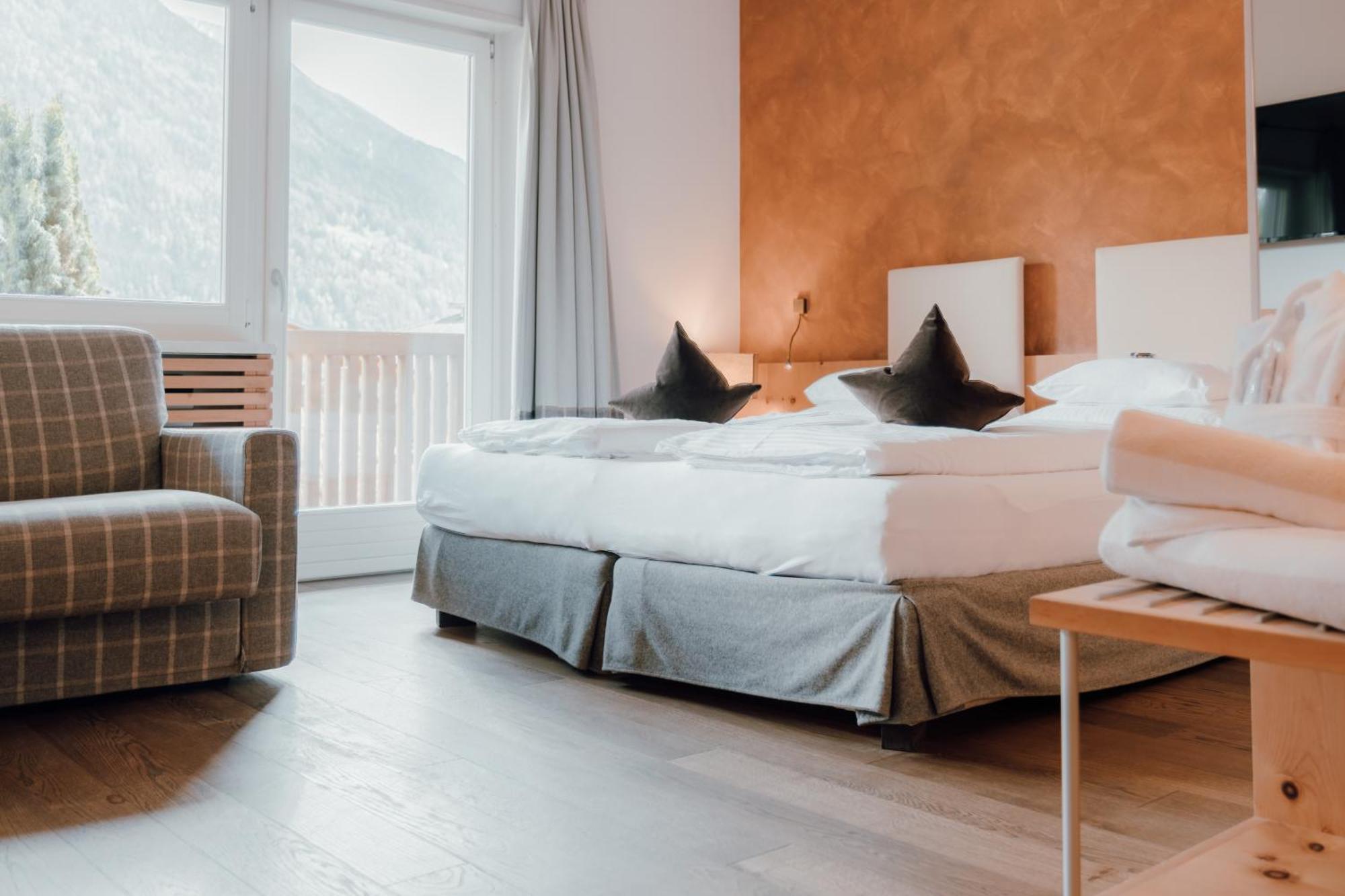 Residence Hotel Alpinum カンポ・トゥーレス エクステリア 写真