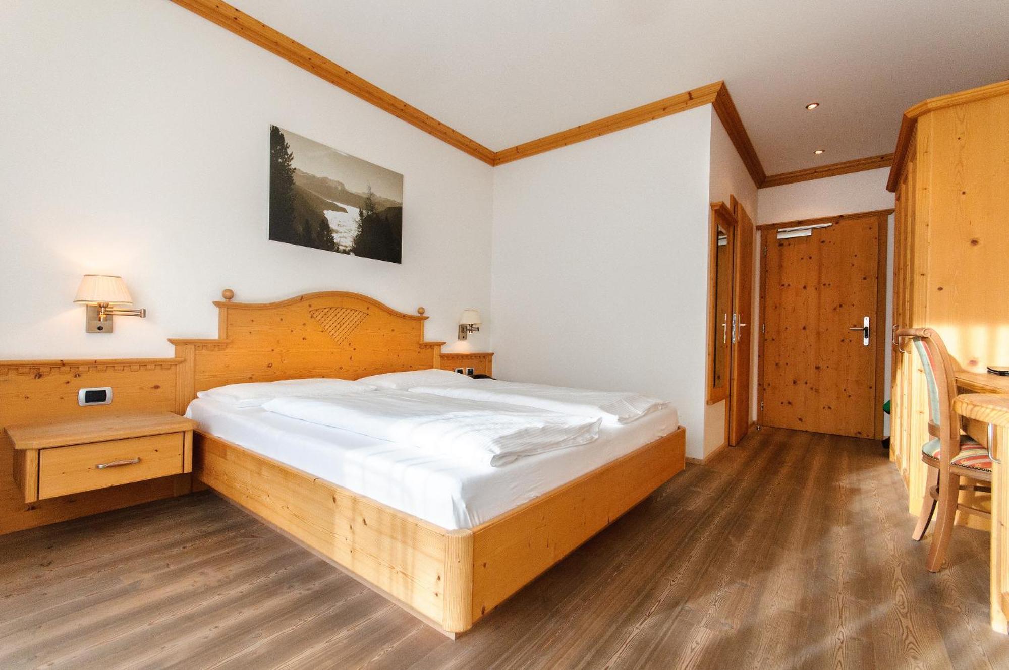 Residence Hotel Alpinum カンポ・トゥーレス 部屋 写真
